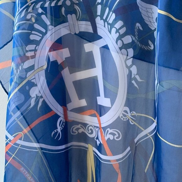 Hermes Scarf 27x66 inches Made in France Attrape Tes Reves Silk Logo RARE - Picture 2 of 9